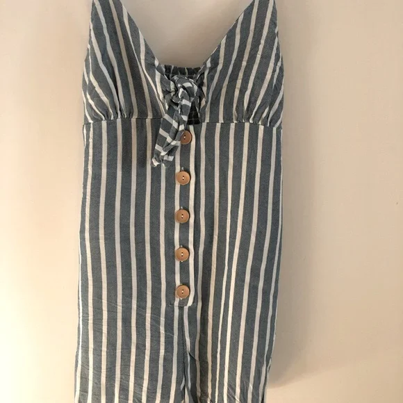 Romper - Picture 1 of 3